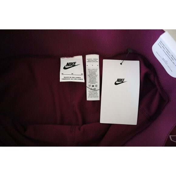 Nike Air DM6055 610 Women's Sz M Purple/Sangria Tight Fit Hi-Rise Bike Shorts - Picture 8 of 8